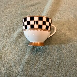 Elegant Checkered Mug with Gold Accents no box